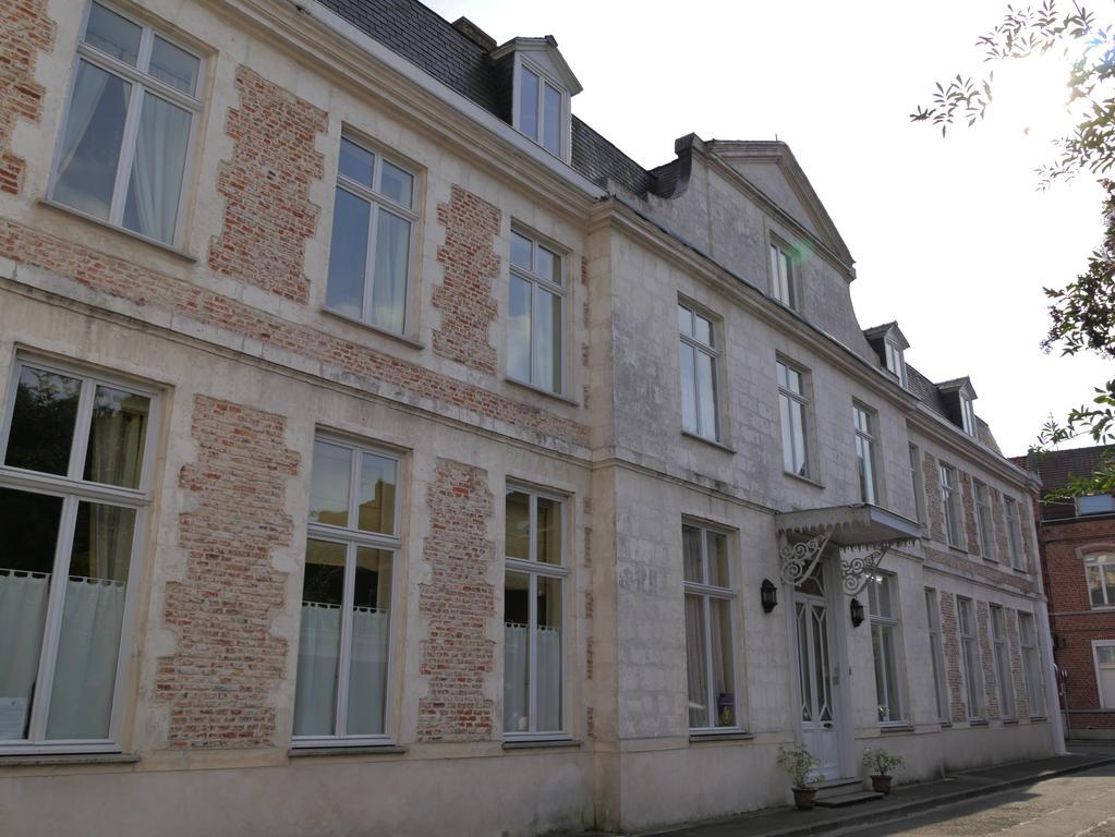 Hem Chambres D'Hotes Chateau De Courcelette المظهر الخارجي الصورة
