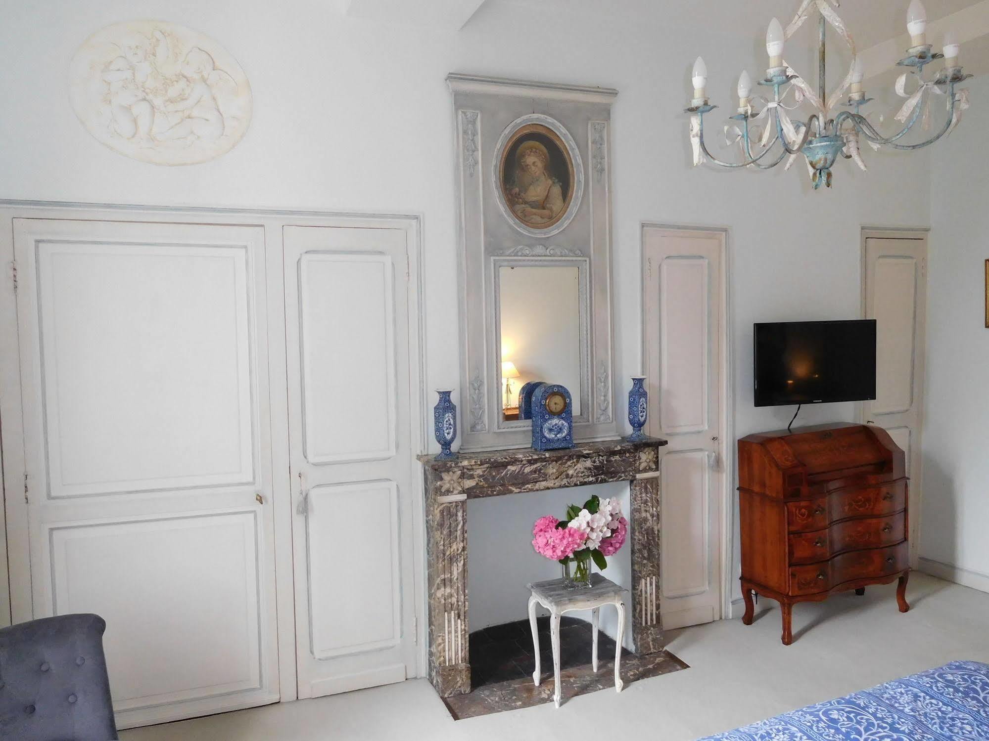 Hem Chambres D'Hotes Chateau De Courcelette المظهر الخارجي الصورة
