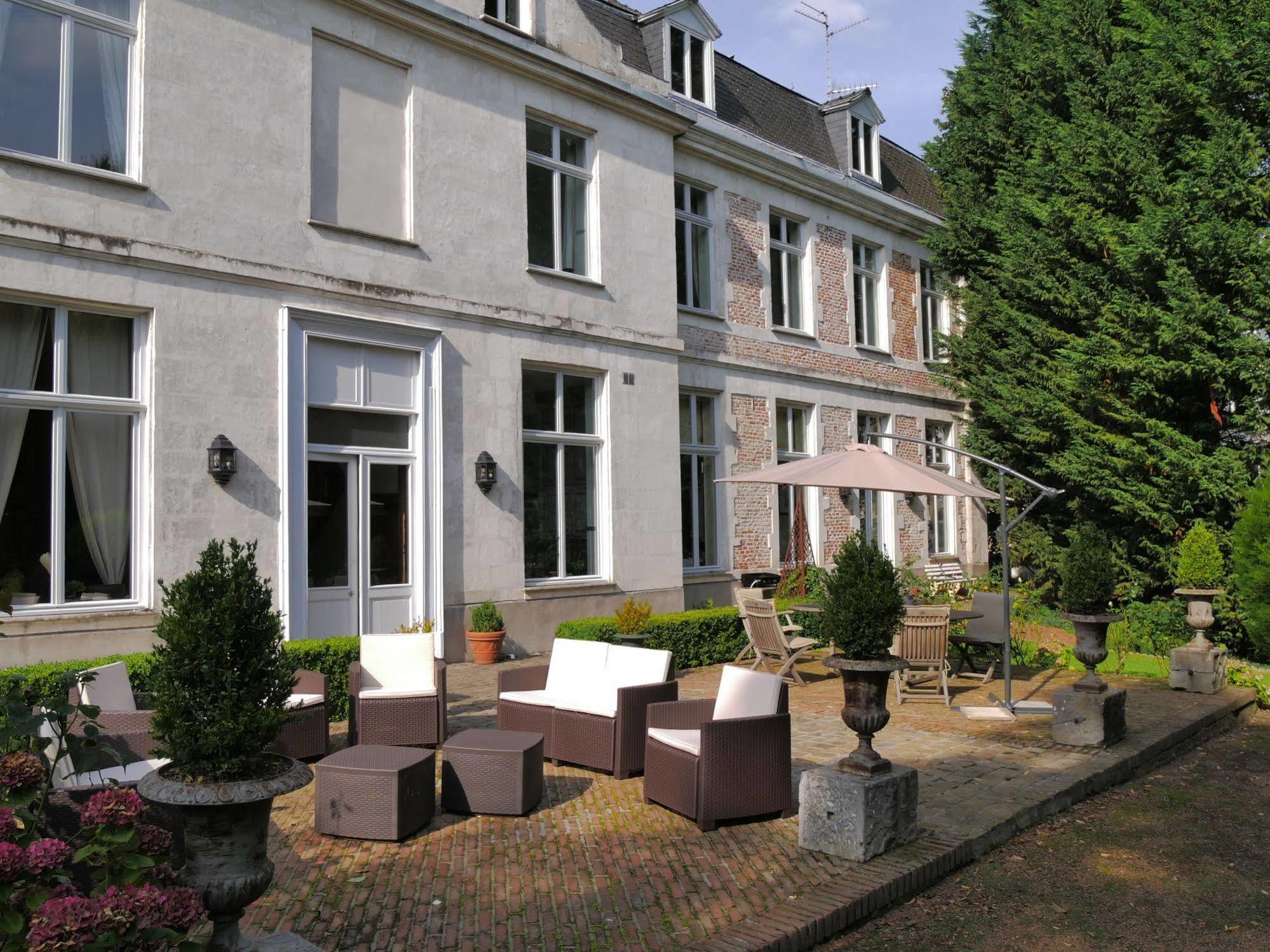 Hem Chambres D'Hotes Chateau De Courcelette المظهر الخارجي الصورة