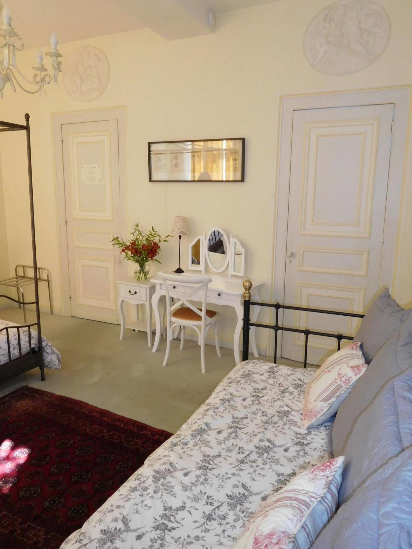 Hem Chambres D'Hotes Chateau De Courcelette المظهر الخارجي الصورة