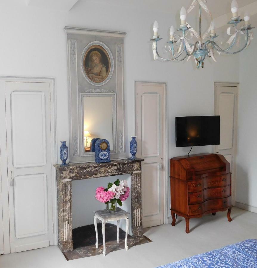 Hem Chambres D'Hotes Chateau De Courcelette المظهر الخارجي الصورة